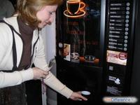 Как обмануть кофейный автомат?